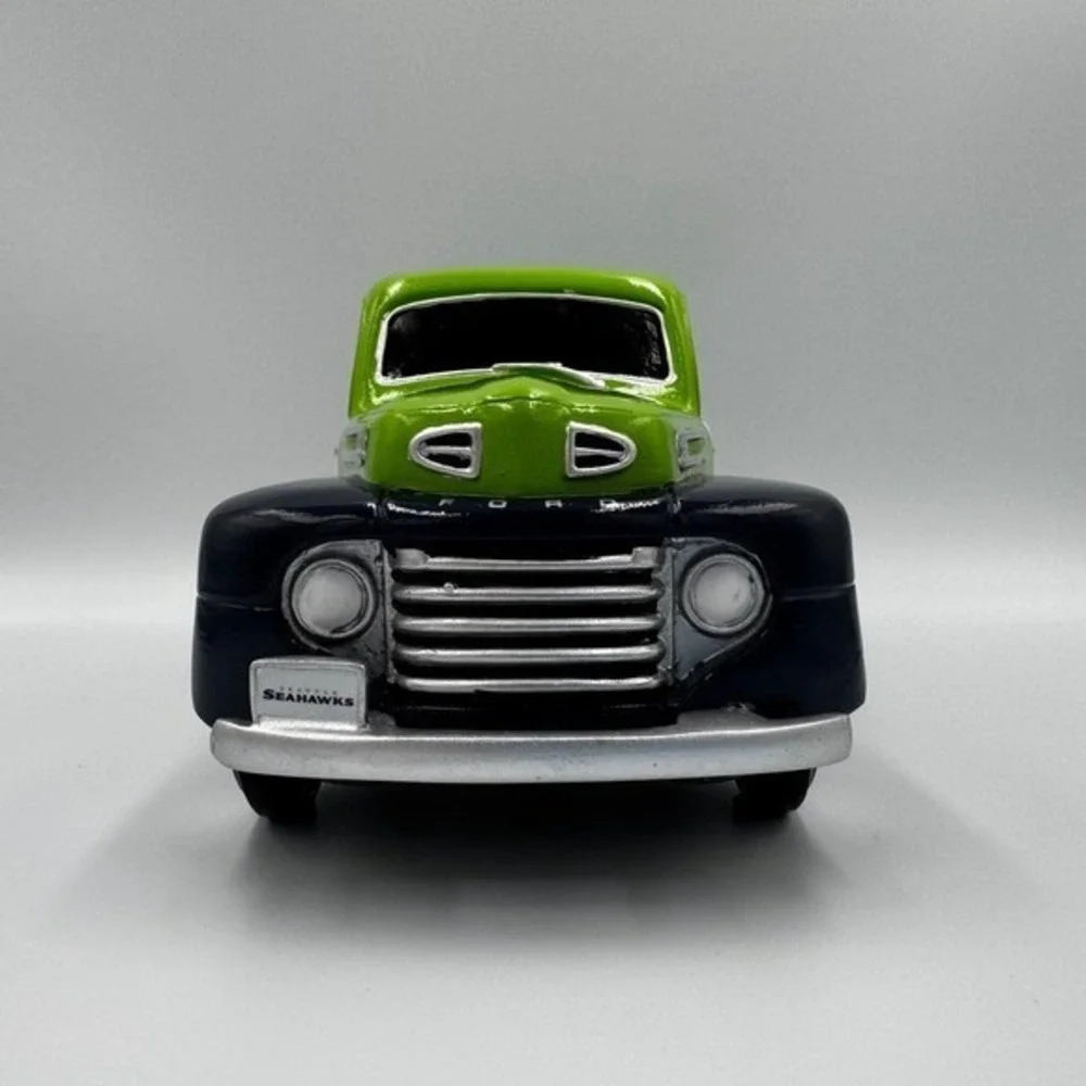 Limited Ed. Hamilton Collection SeattleSeahawks 1948 Ford Pickup Truck Sculpture